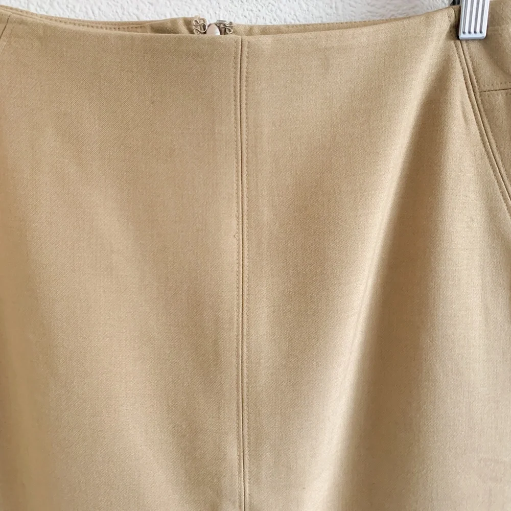 NWT LOFT Tan Pencil Skirt Size 6 - Picture 2 of 6